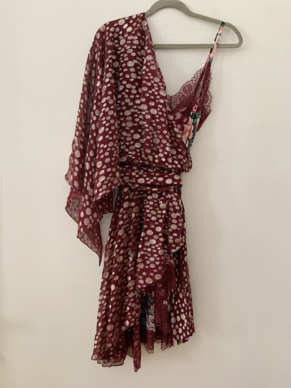 BNWT Faith Connection Burgundy One Shoulder Dress - Picture 4 of 9